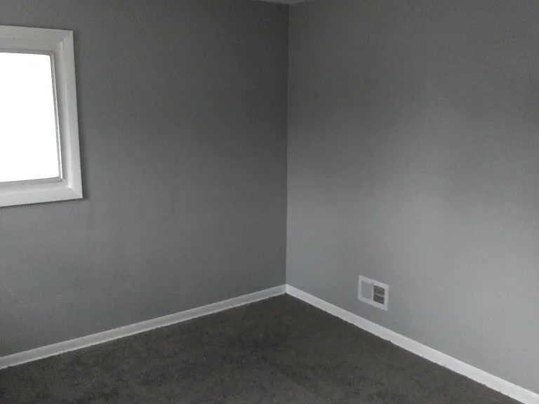 Updated bedrooms with new carpet/paint