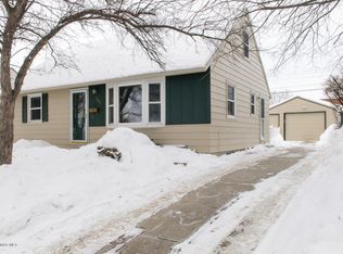 1923 Valleyhigh Dr NW, Rochester, MN 55901