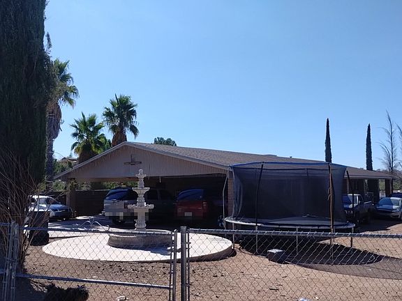 2nd image of 724 E Calle Mayer