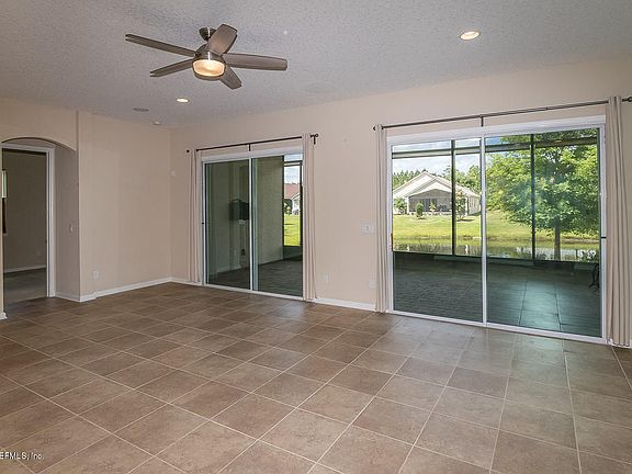 2nd image of 1627 Sugar Loaf Ln