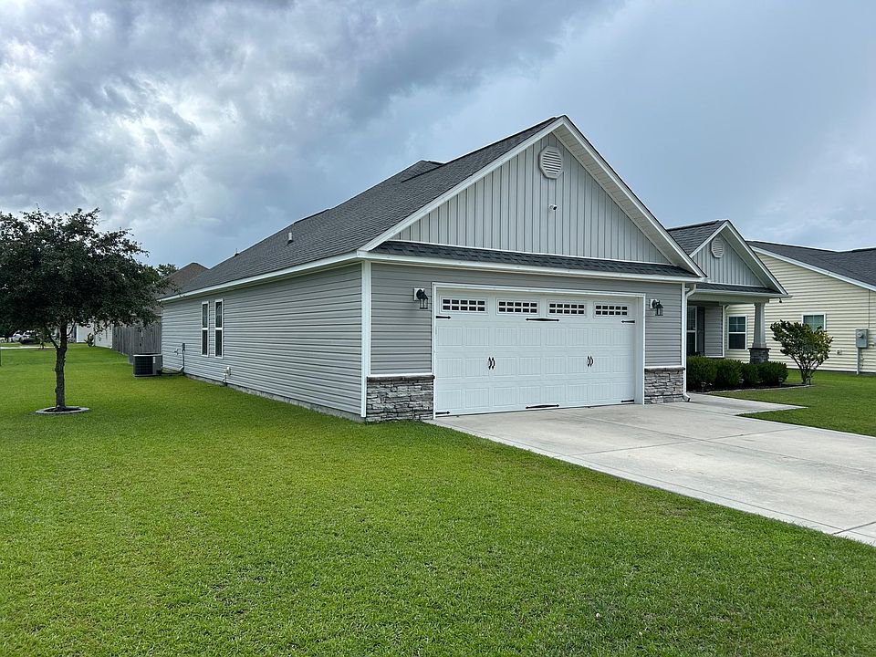 2nd image of 118 Cavalier Dr
