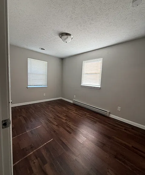 6513 Tiffany Ct NE — Photo 8