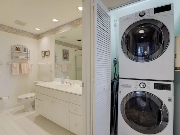 421 NE Plantation Road #613, Stuart, FL 34996