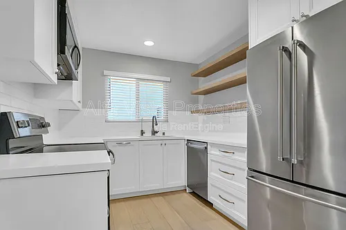 709 Agate St #1 Photo 1