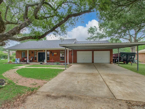 9501 Gene St, Needville, TX 77461
