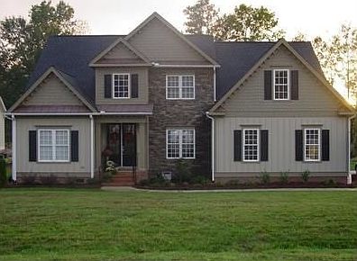 2nd image of 916 Riverwood Dr