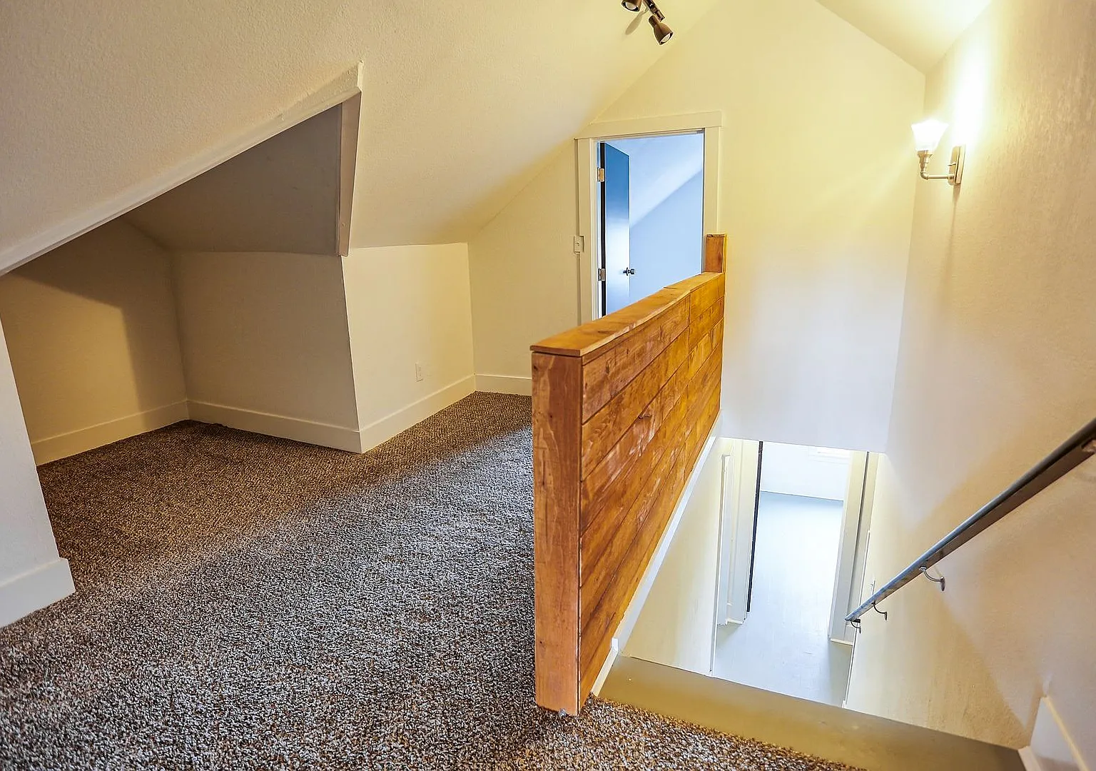 1001 South I St — Photo 3
