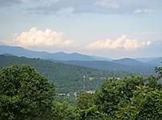 438 Windswept Dr, Asheville, NC 28801
