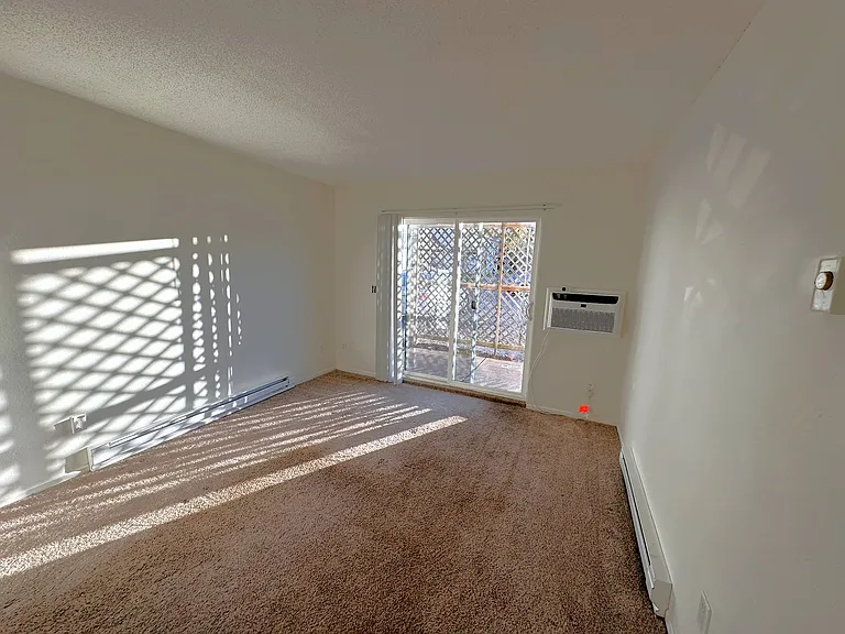 550 Spring St #D1 — Photo 7