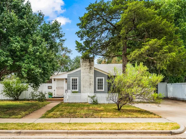 2427 27th St, Lubbock, TX 79411