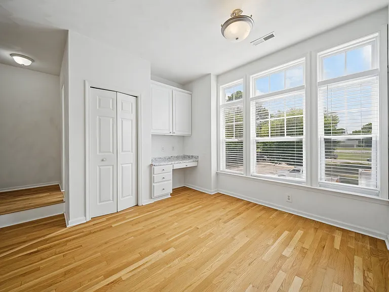4720 Beach Bay Ct — Photo 6