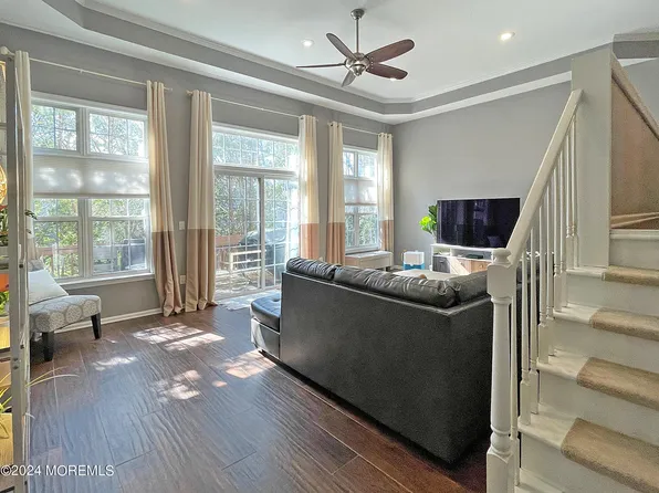 139 3rd Street #2, Keyport, NJ 07735