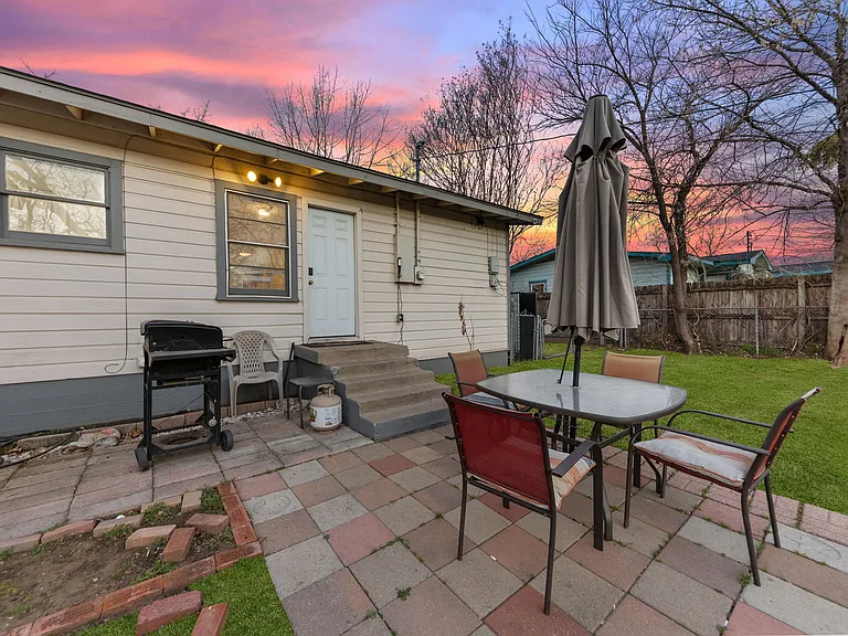 319 Arnold Ave — Photo 44