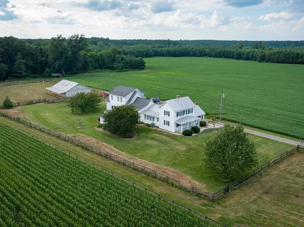 569 Lara Ridge Rd, Heathsville, VA 22473