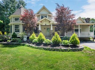 548 Mendon Rd, North Smithfield, RI 02896