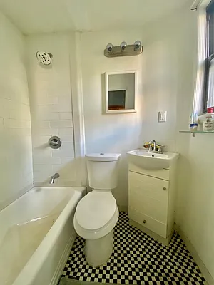 Rented by Pinn Realty | media 15