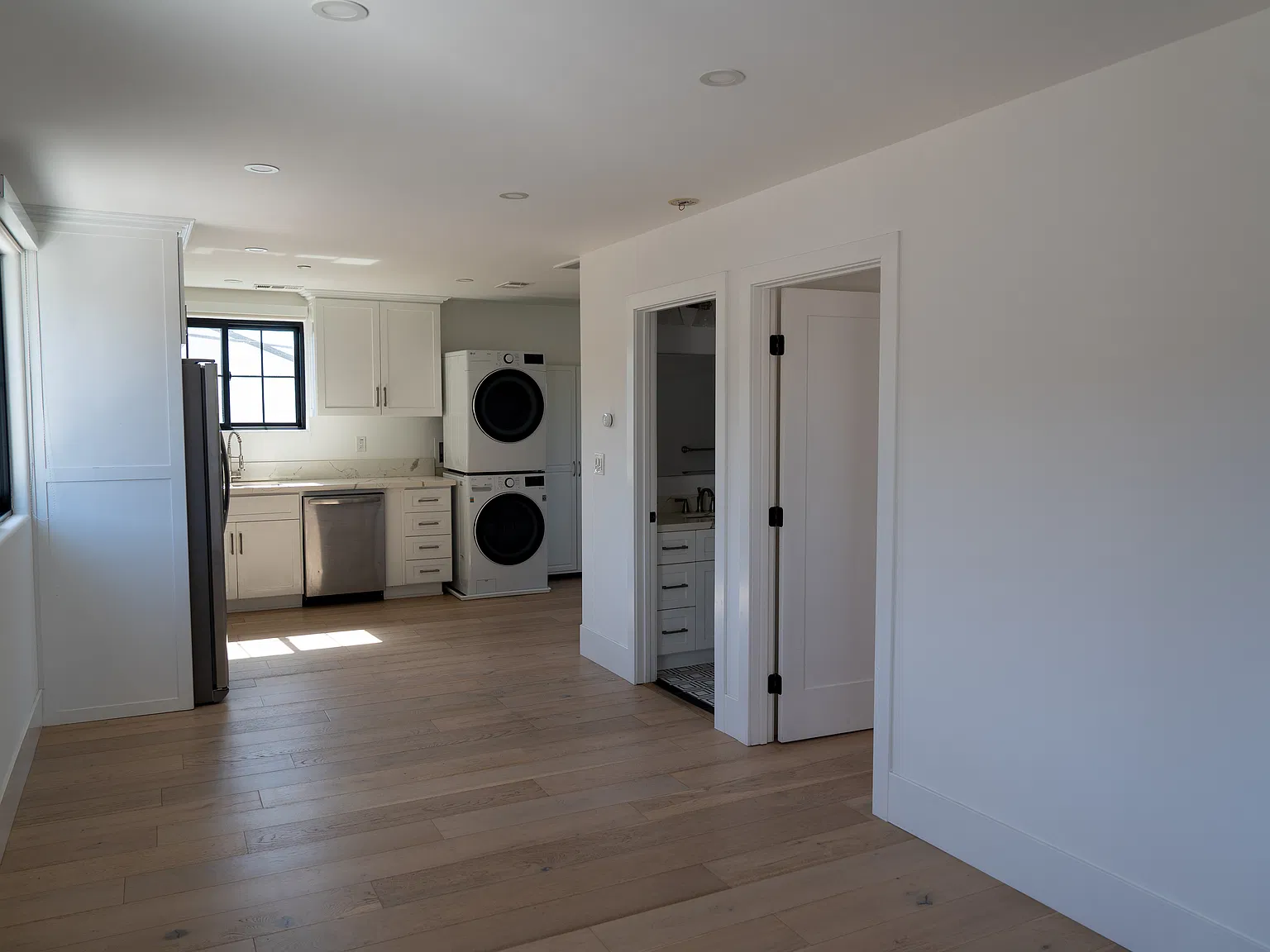 1 bed, 650 sqft, $2,700 — Photo 4