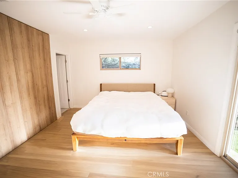 4935 Ocean View Blvd — Photo 14