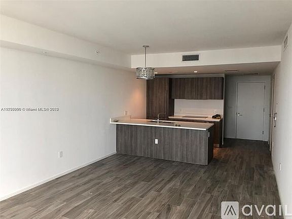 4th image of 801 S Miami Ave Unit 4702