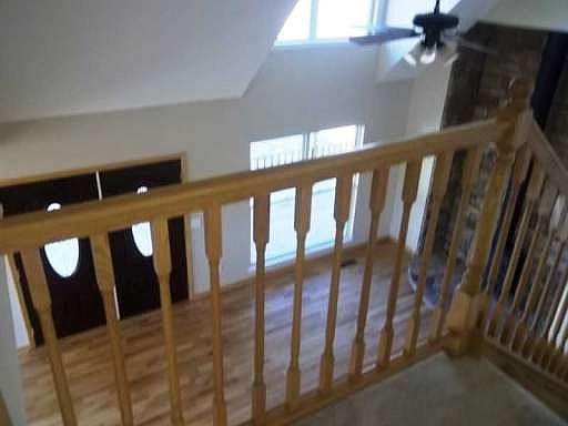 5th image of 224 Woodglen Dr