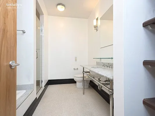 Rented by Sotheby's International Realty | media 25