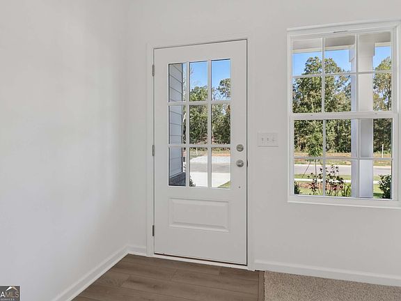 4th image of 707 Mistwood Way SE