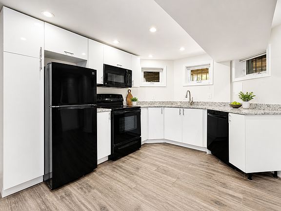 5th image of 3576 13th St NW #B
