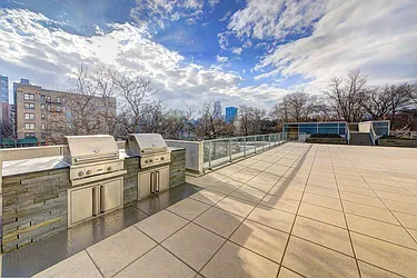 Sold by Isen & Company : Real Estate Advisors