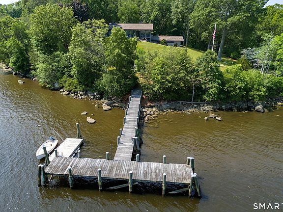 3rd image of 41 Watrous Point Road