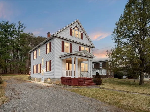 3565 Oneida St, New Hartford, NY 13413