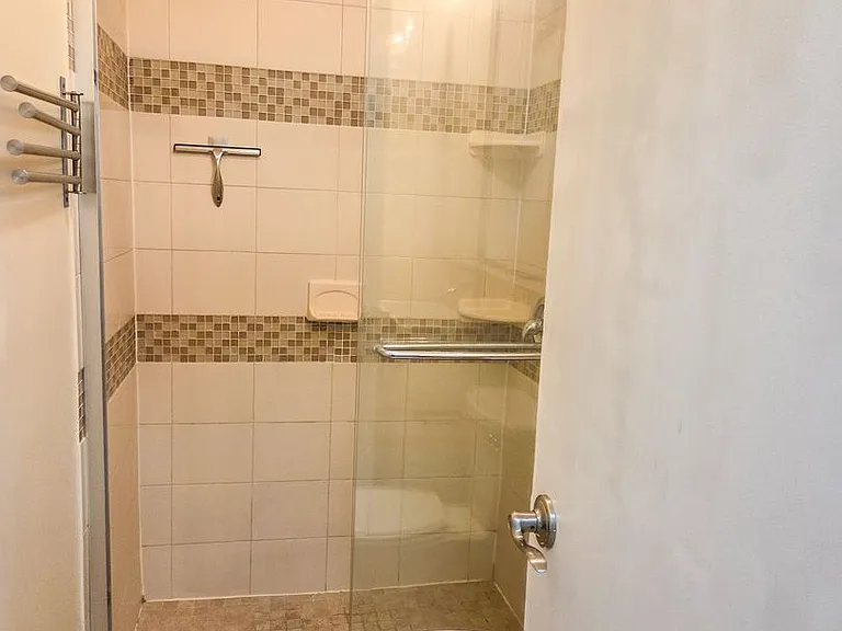 207 R St NW #4 — Photo 18