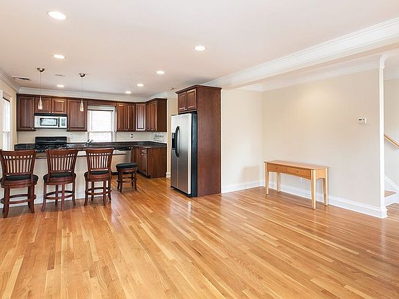 2nd image of 159 Ashford Ave