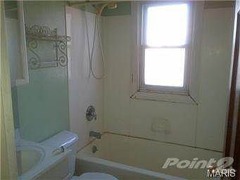 3rd image of 1139 Grenshaw Dr