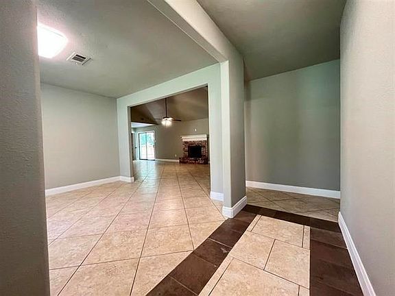2nd image of 7615 Yellowstone Dr