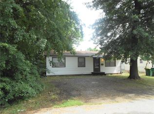 406 Charles Ave, Springdale, AR 72764