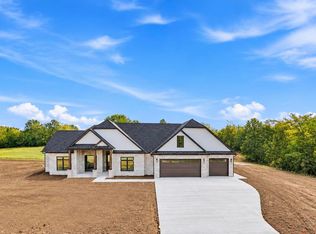 8630 S Lagos Dr, Columbia, MO 65203