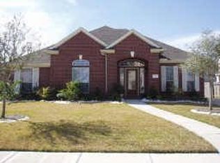 1702 White Willow Ln, Pearland, TX 77581
