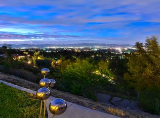 18901 La Montana Pl, Tarzana, CA 91356
