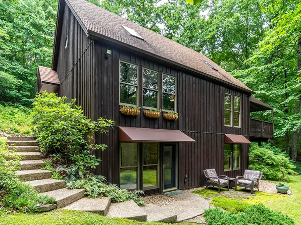 224 Pine Valley Rd, Berea, KY 40403
