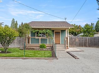 9929 SE Brandeis St, Clackamas, OR 97015