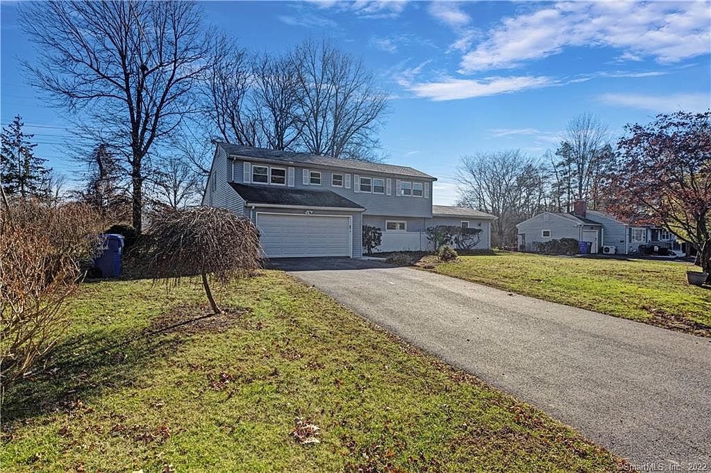 23 Banbury Ln, Bloomfield, CT 06002 | Zillow