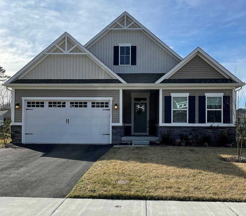 1st image of 37024 Balgair Ave