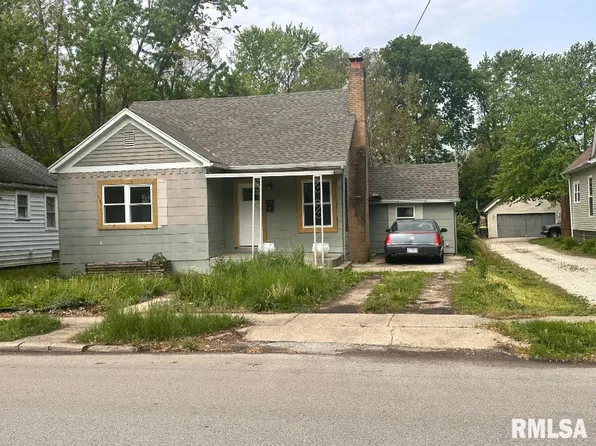 945 N Church St, Jacksonville, IL 62650