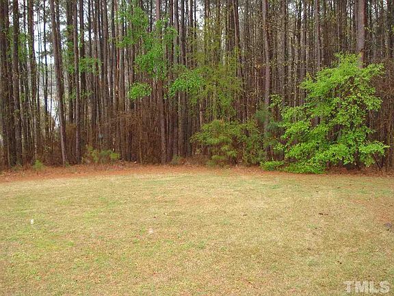 3rd image of 634 Lockwood Dr
