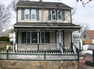 128 Sterling St, Fairfield, CT 06825