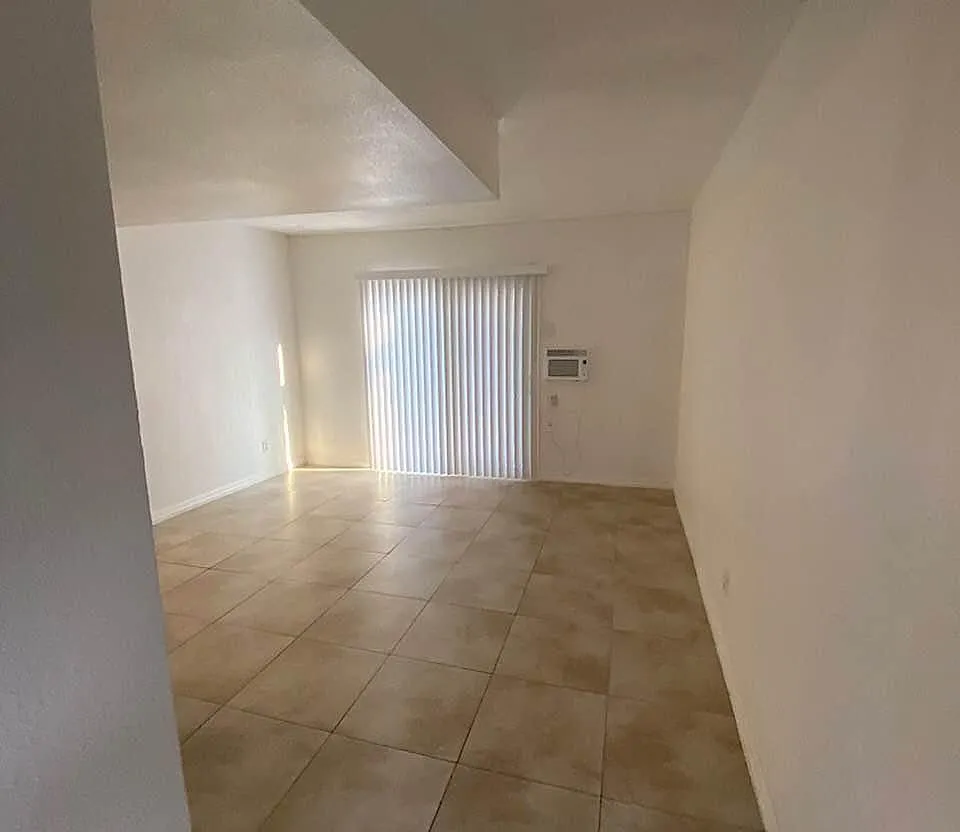 1520 S Casino Center Blvd — Photo 1