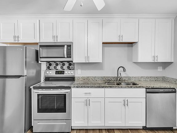 2nd image of 1013 McKinley Ave #B