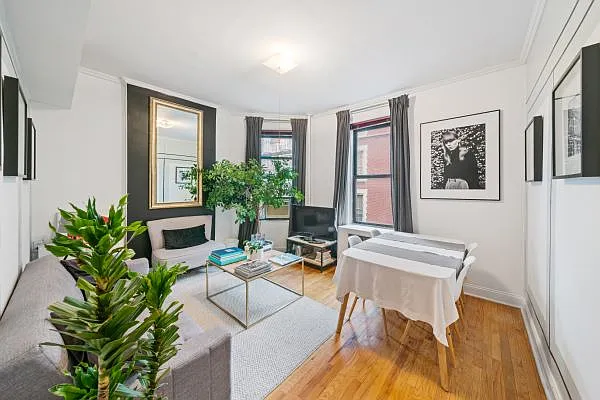 Sold by Perry Associates NYC Inc | media 9