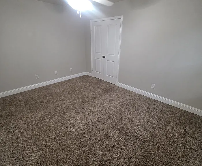 5913 Mile High Ln — Photo 15