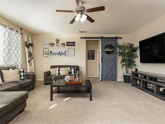 5th image of 1478 Greenbrier Dr